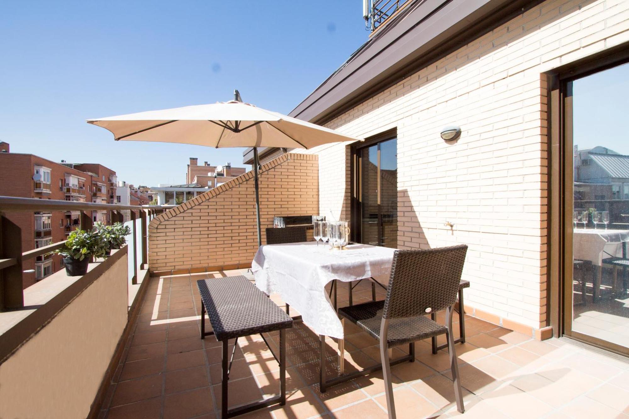 Apartamentos Adelfas Madrid Buitenkant foto