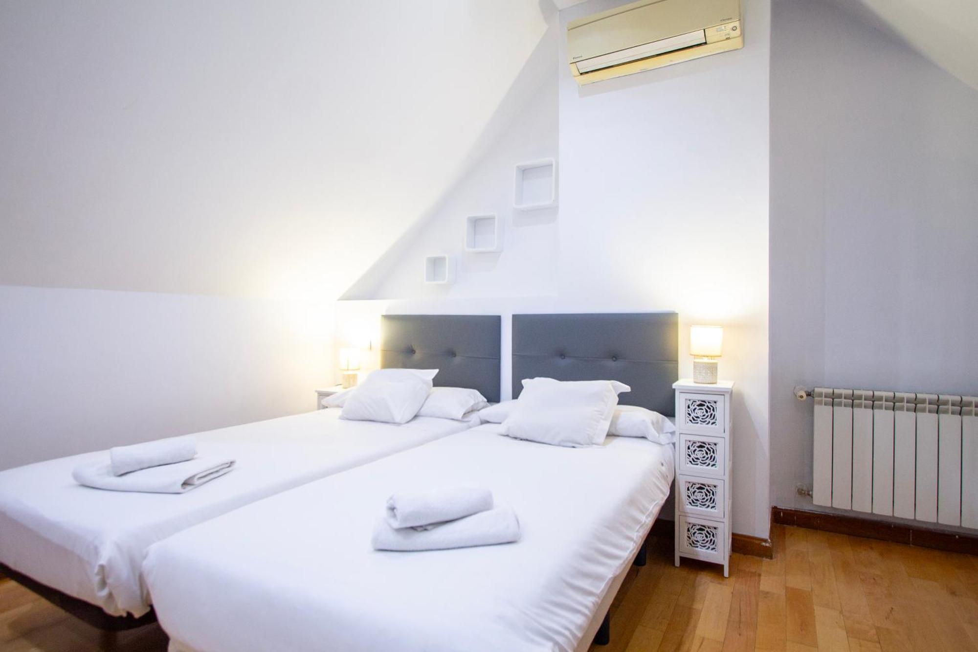 Apartamentos Adelfas Madrid Buitenkant foto