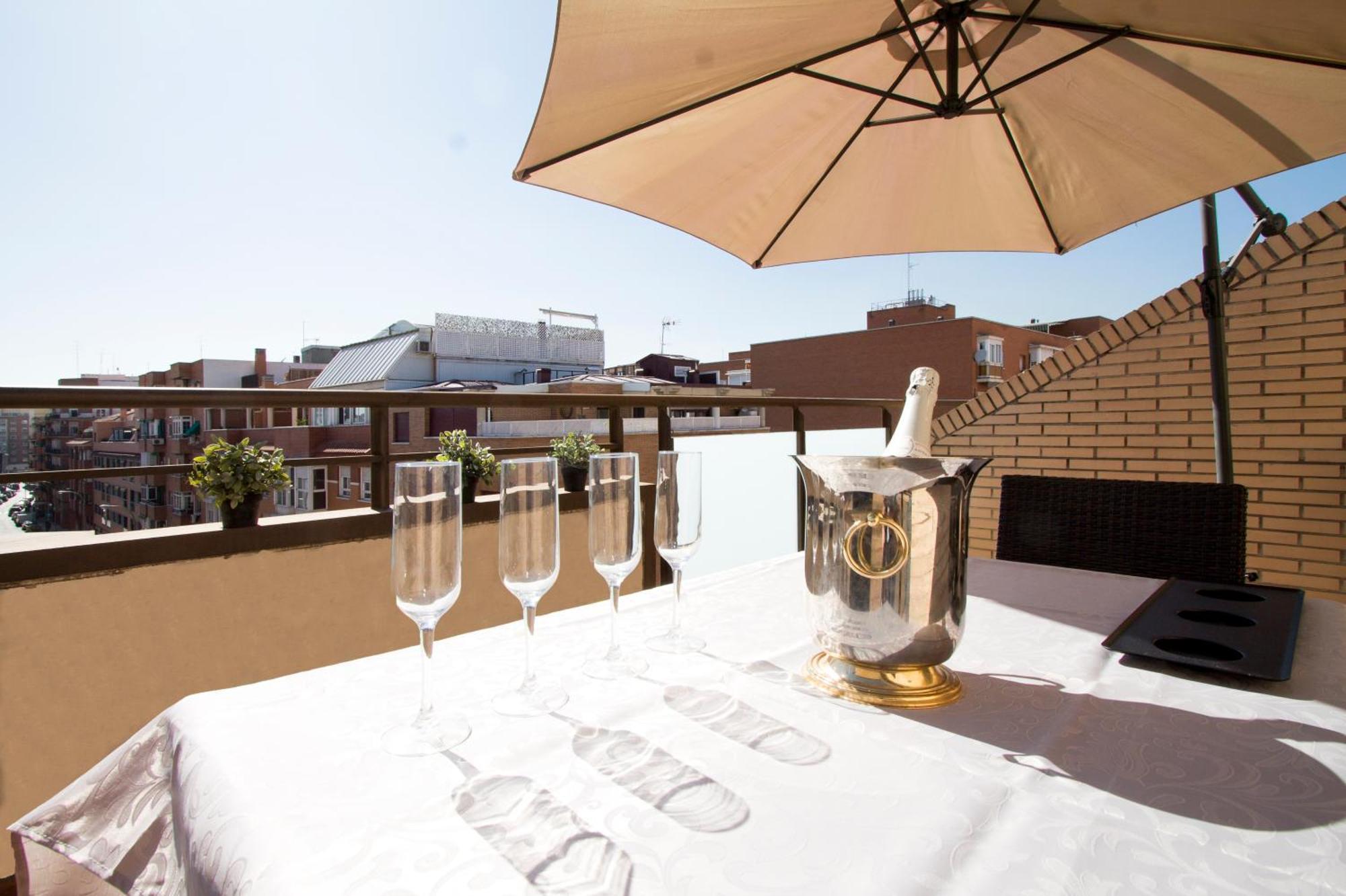 Apartamentos Adelfas Madrid Buitenkant foto